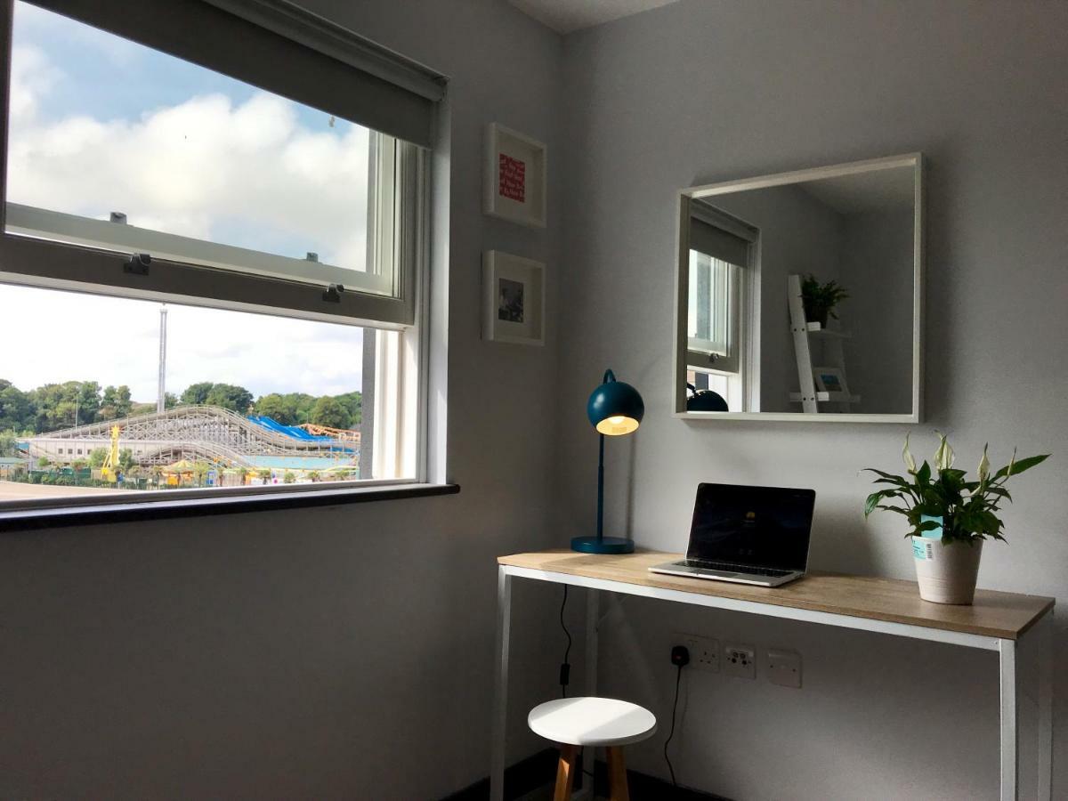 The Sunset Apartment - Margate Beach - By Goldex Coastal Breaks Eksteriør billede