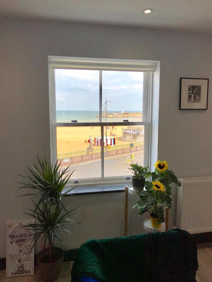 The Sunset Apartment - Margate Beach - By Goldex Coastal Breaks Eksteriør billede